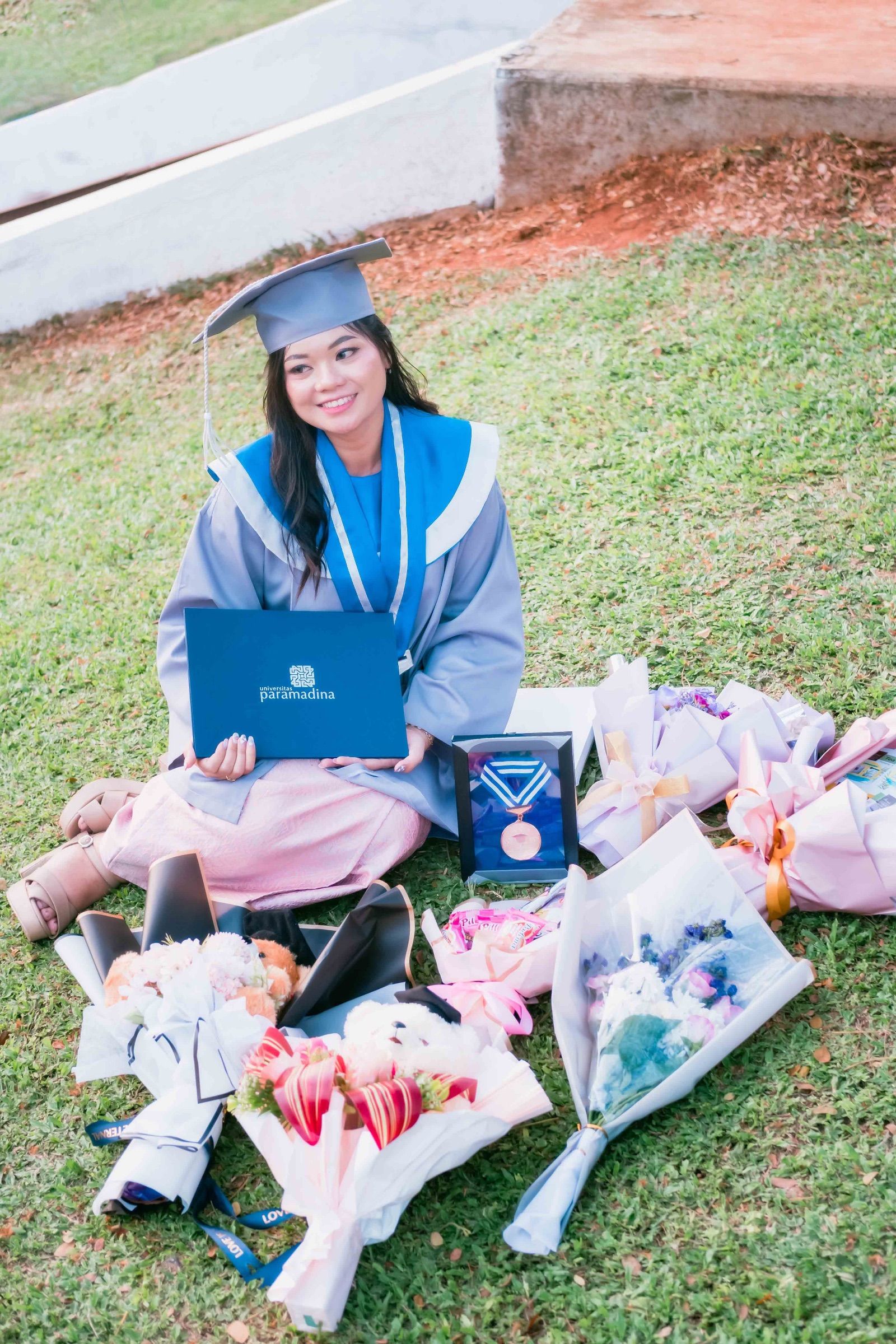 Cindy's Graduation — plate 02