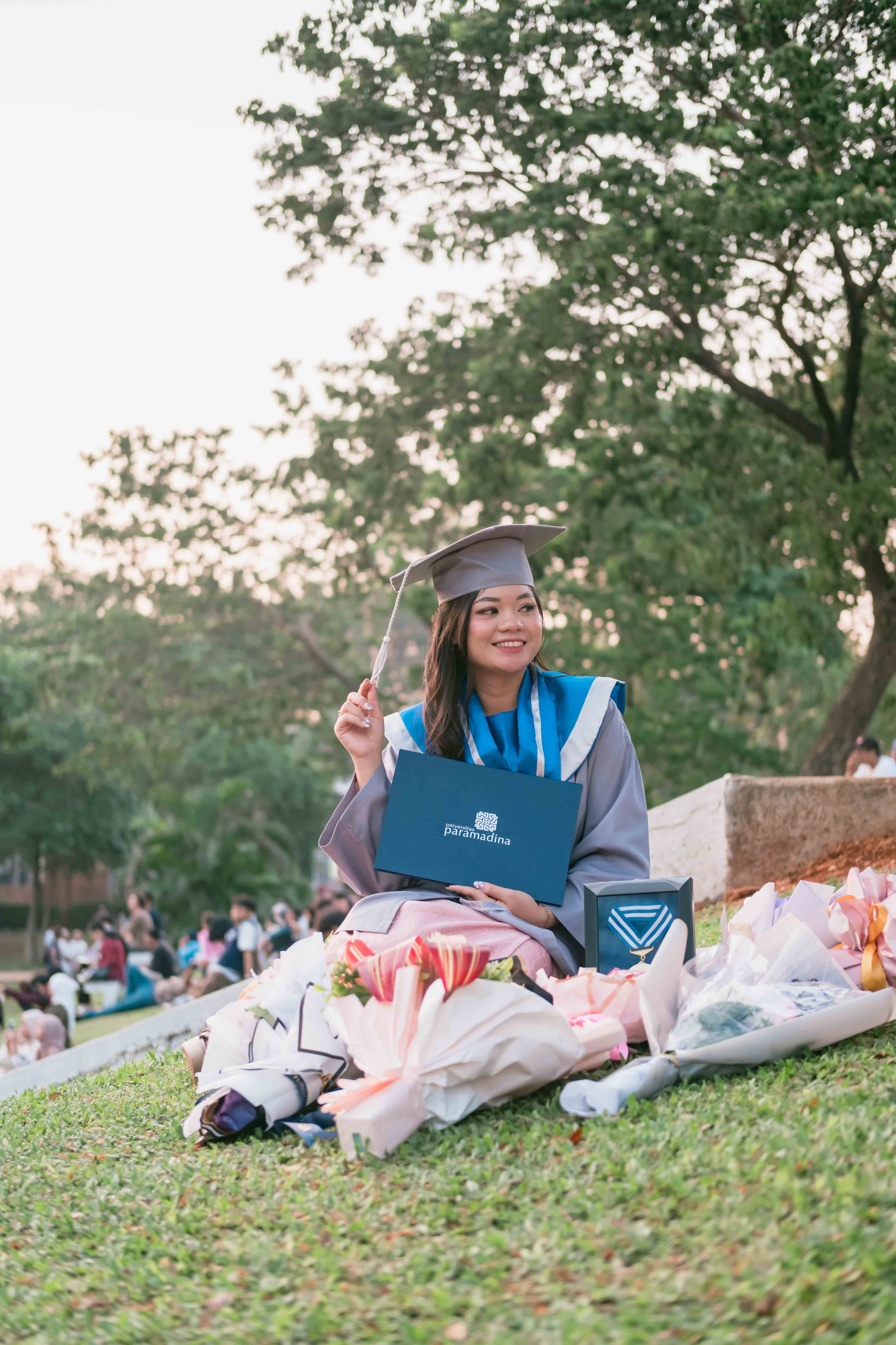 Cindy's Graduation — plate 04
