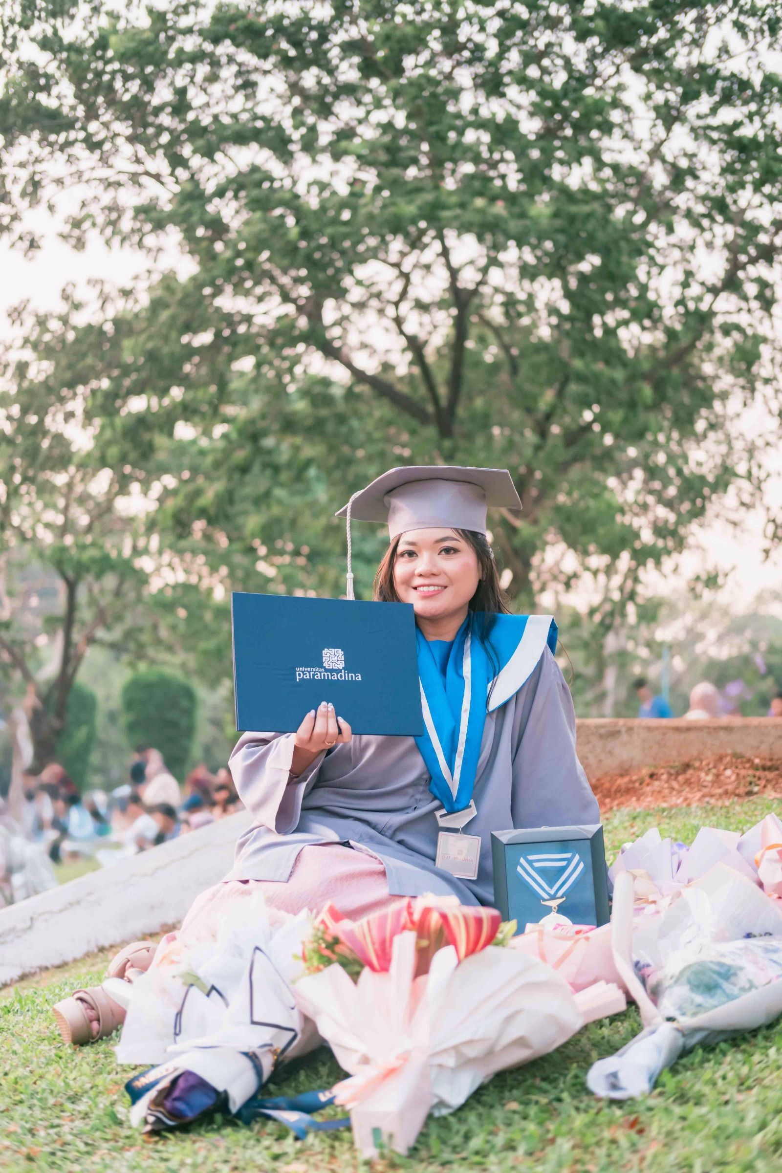 Cindy's Graduation — plate 06