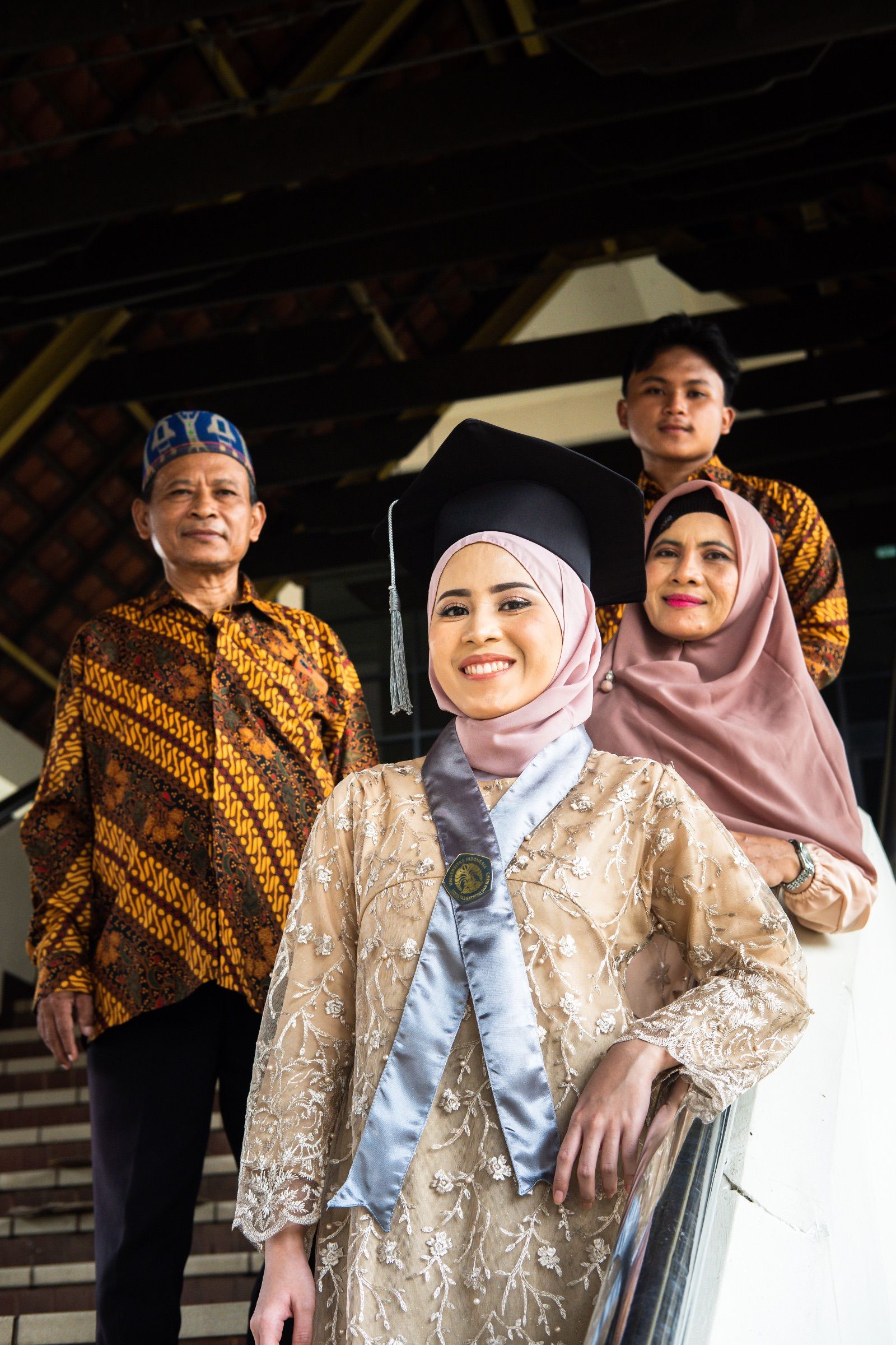Nuna Graduation — plate 03