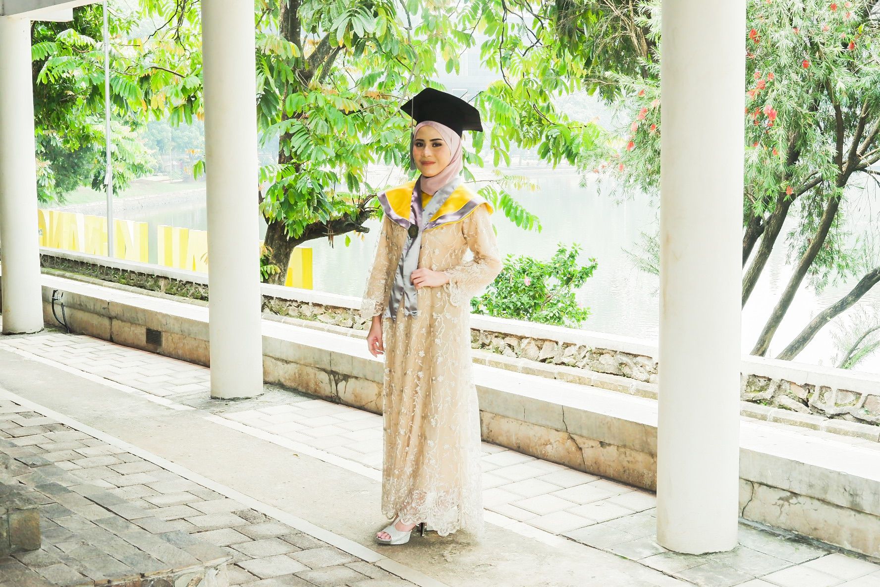 Nuna Graduation — plate 07